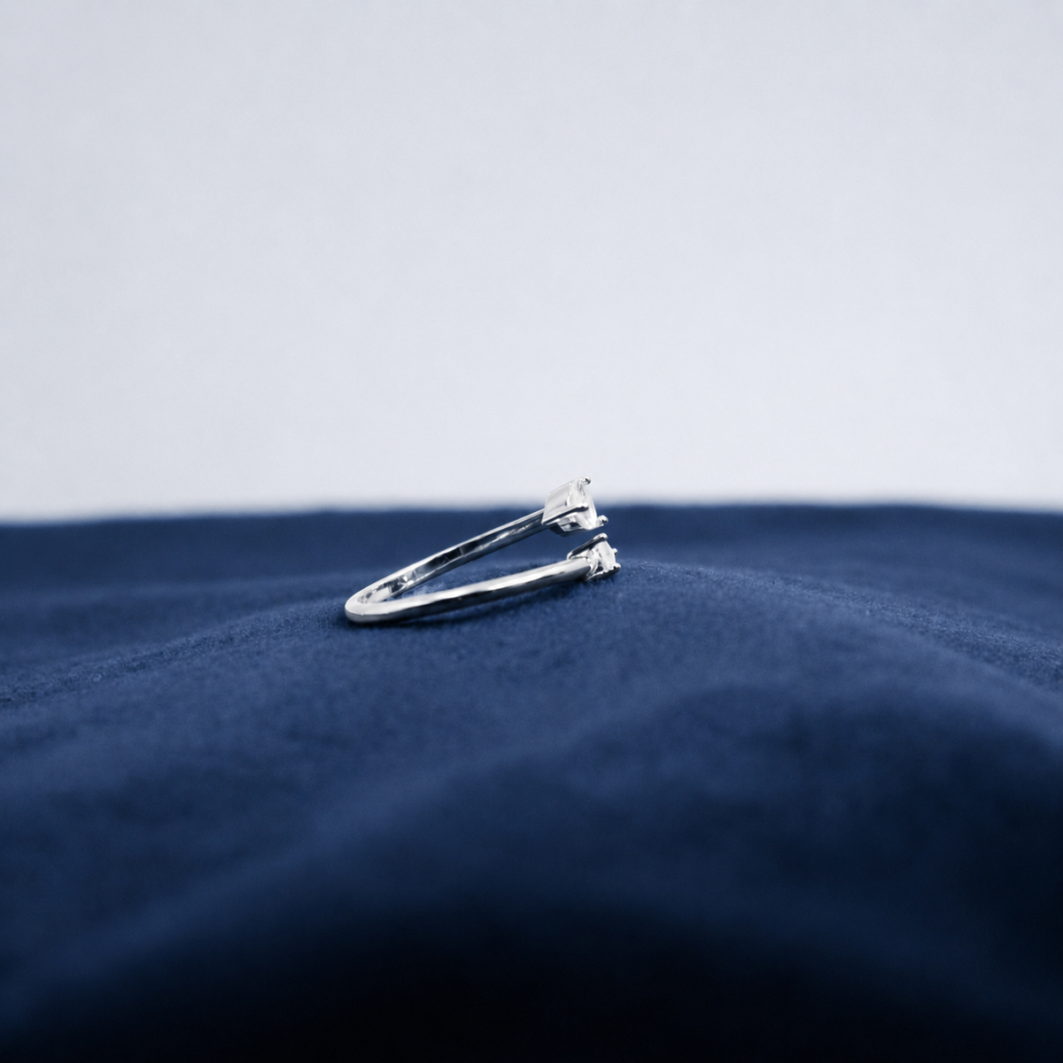 Silver Lucelle Teardrop Band