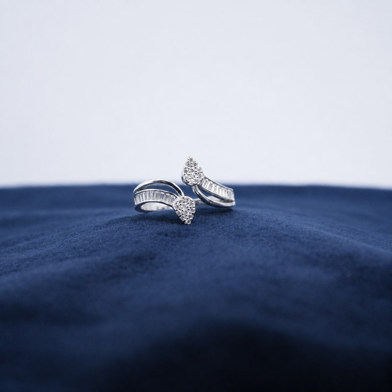 Silver Fleurpoint Open Ring