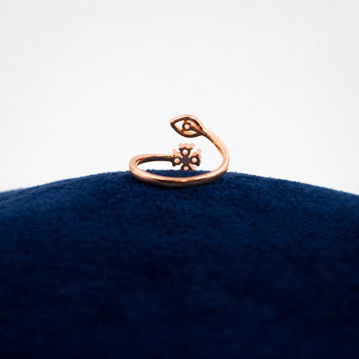 Roselle Floral Crystal Toe Ring