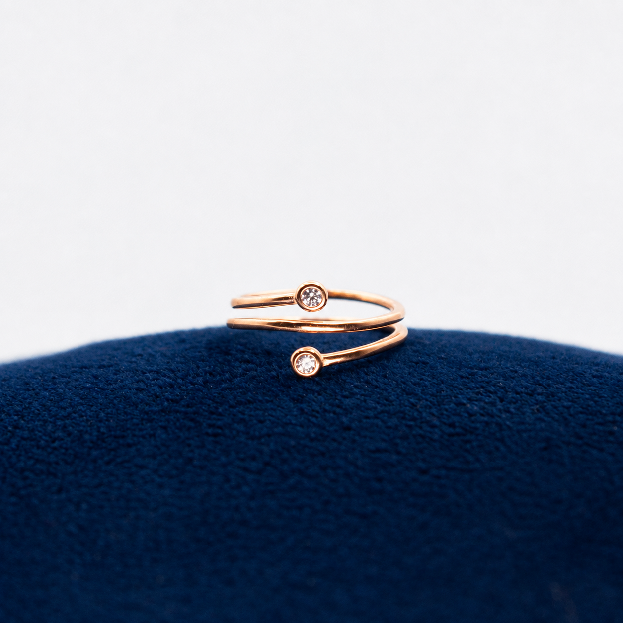 Rosé Crisscross Luxe Toe Ring