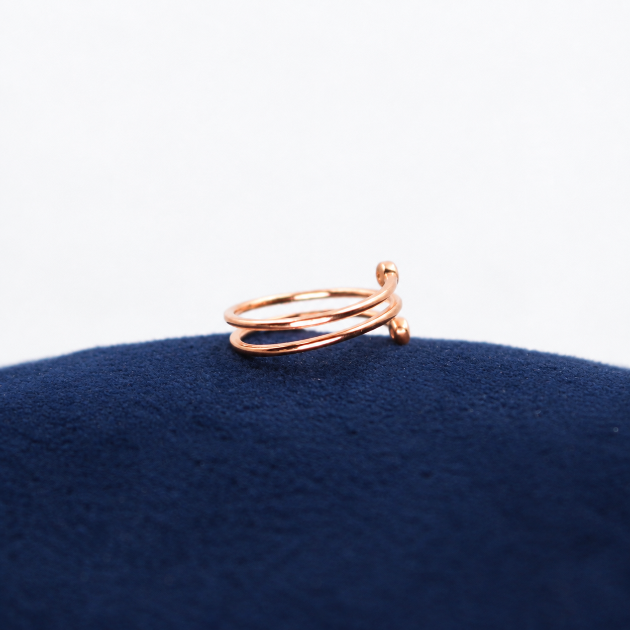 Rosé Crisscross Luxe Toe Ring