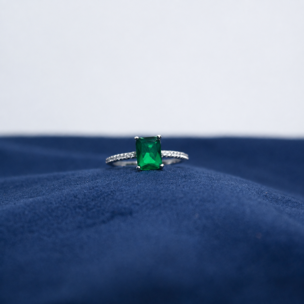 Silver Emerald Crystal Grace Ring