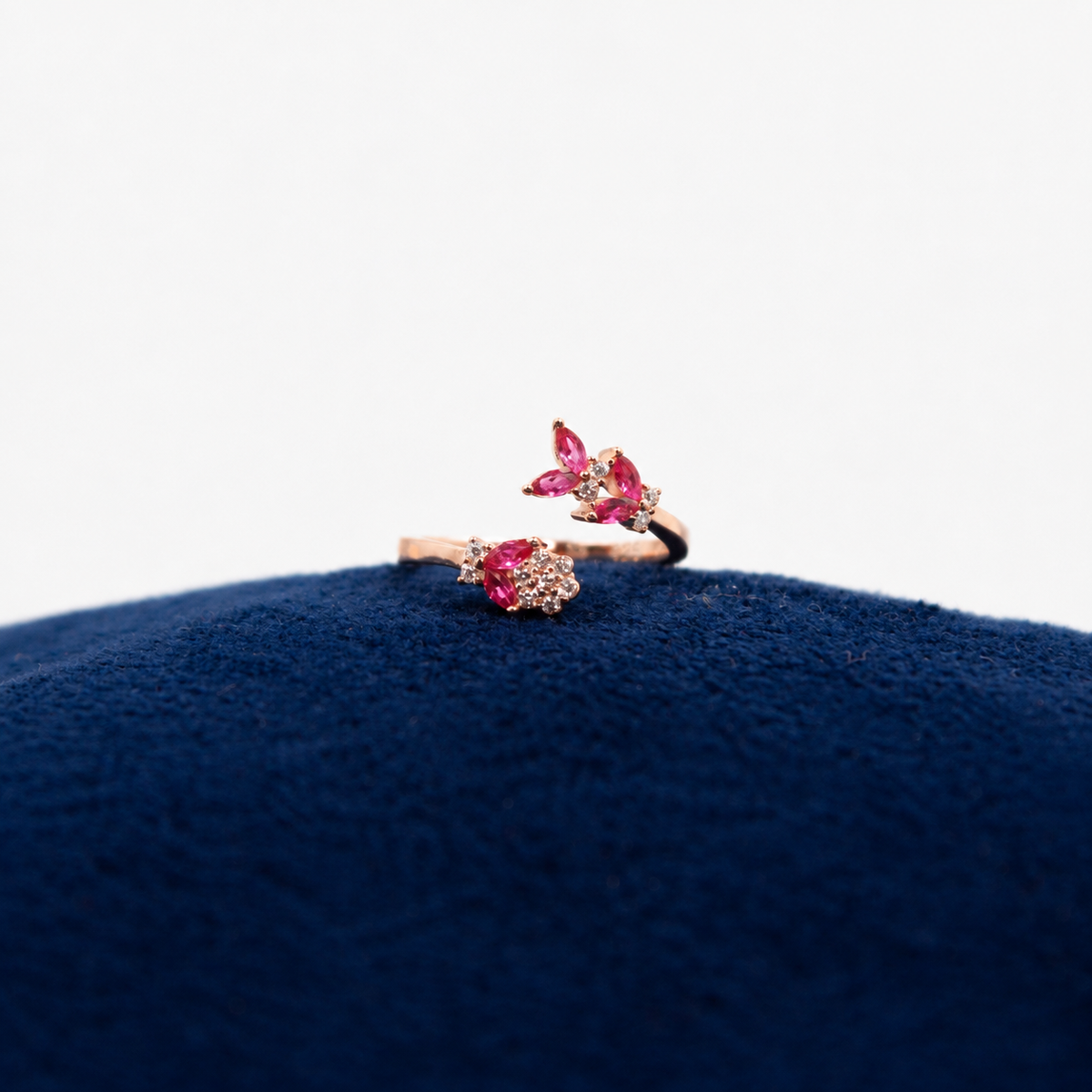 Rosé Crimson Petal Toe Ring Set