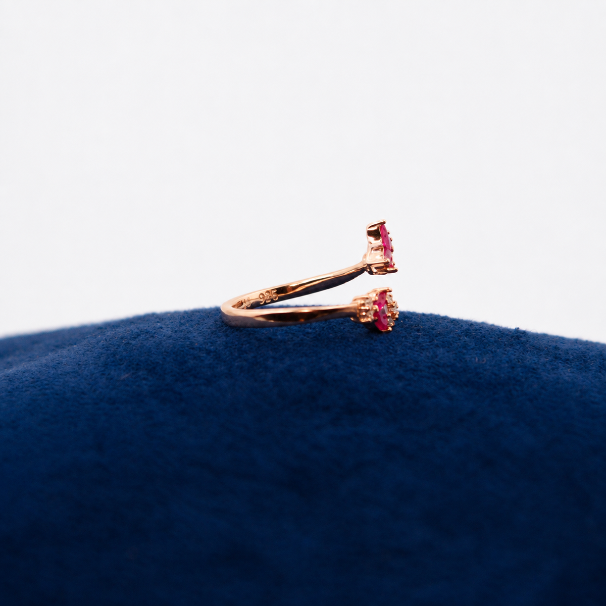 Rosé Crimson Petal Toe Ring Set