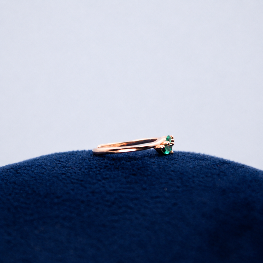 Rosé Emerald Leaf Toe Ring