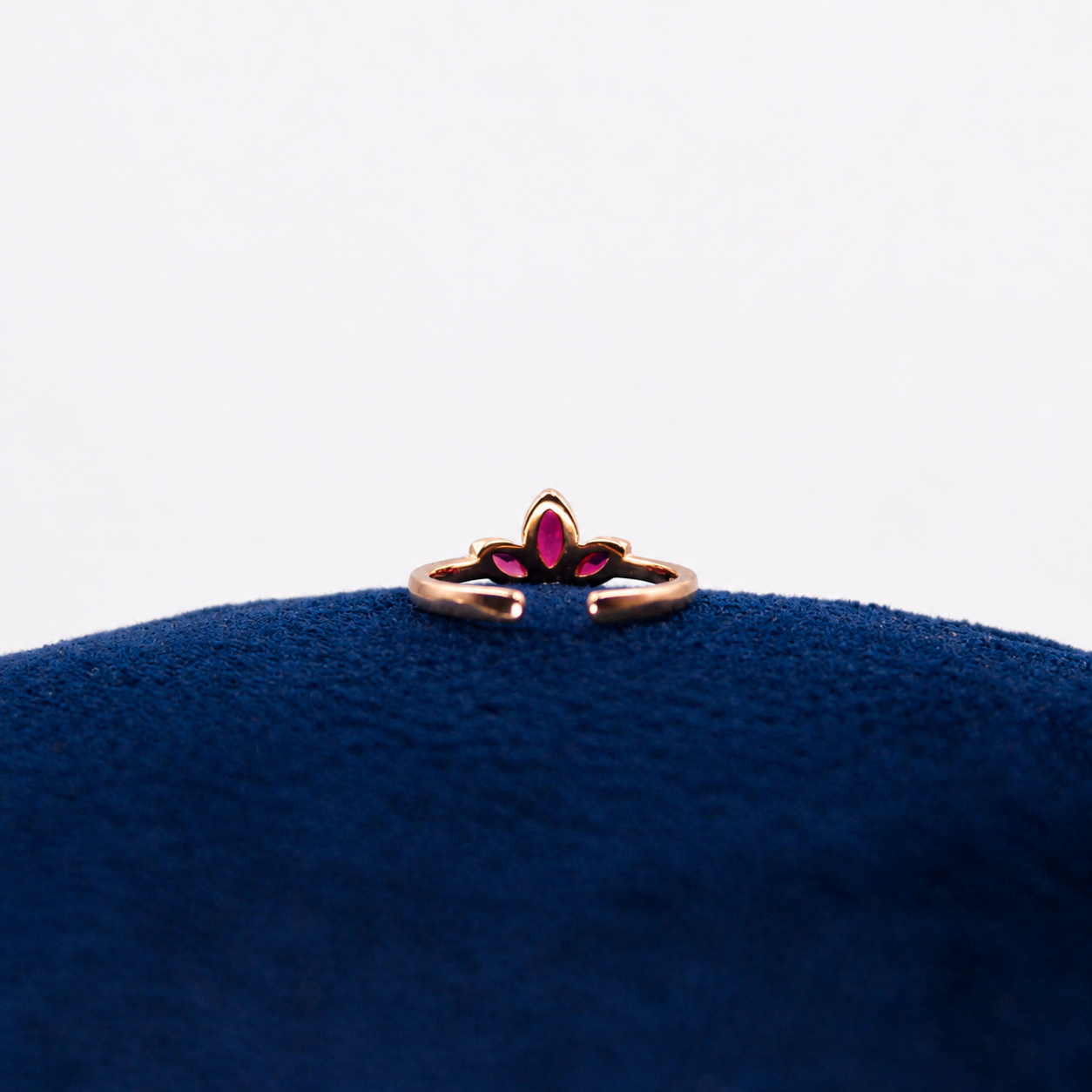Rosé Ruby Leaf Toe Ring