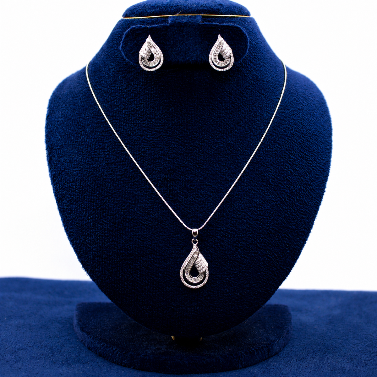 Frost Teardrop Grace Set