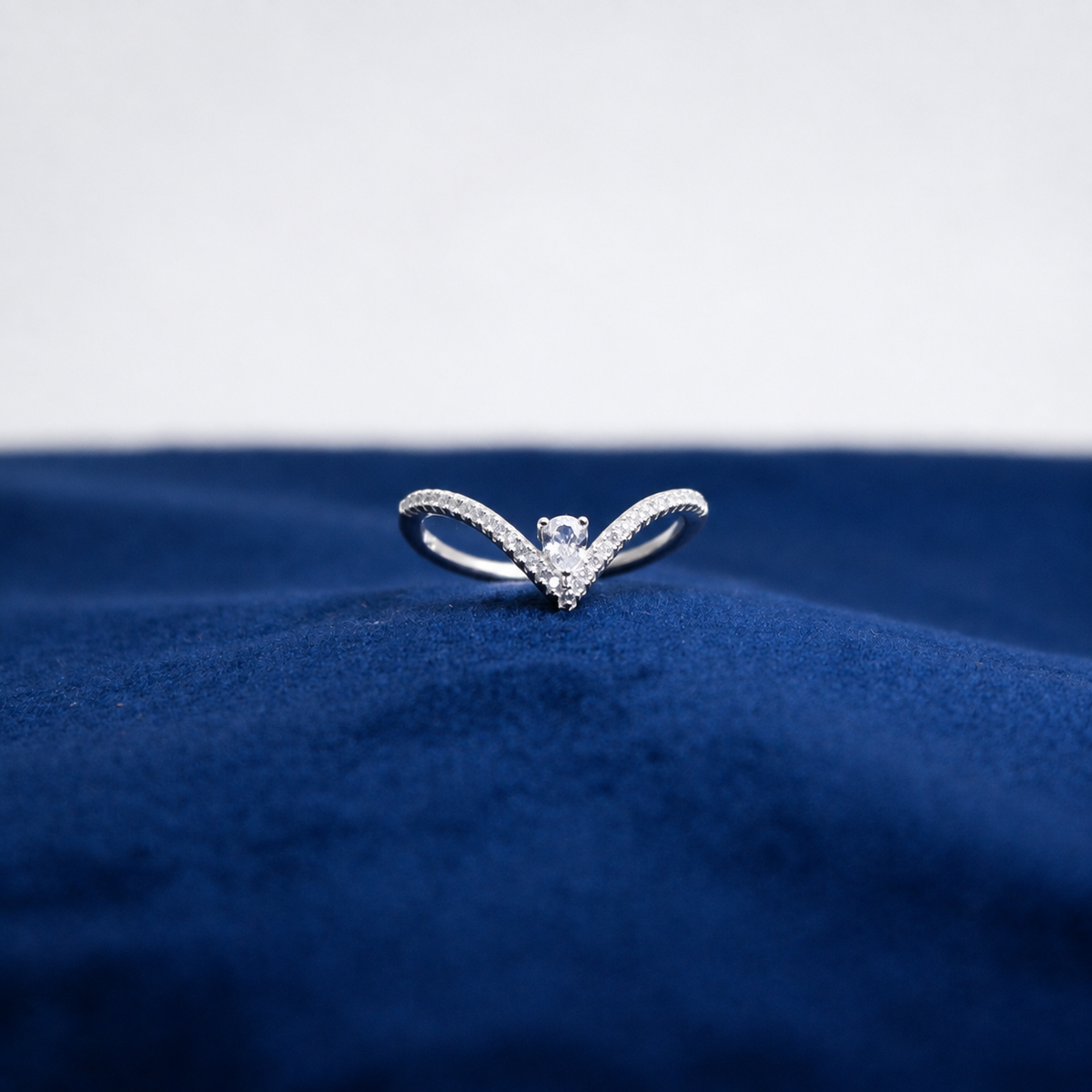 Silver Solenne Crossover Ring
