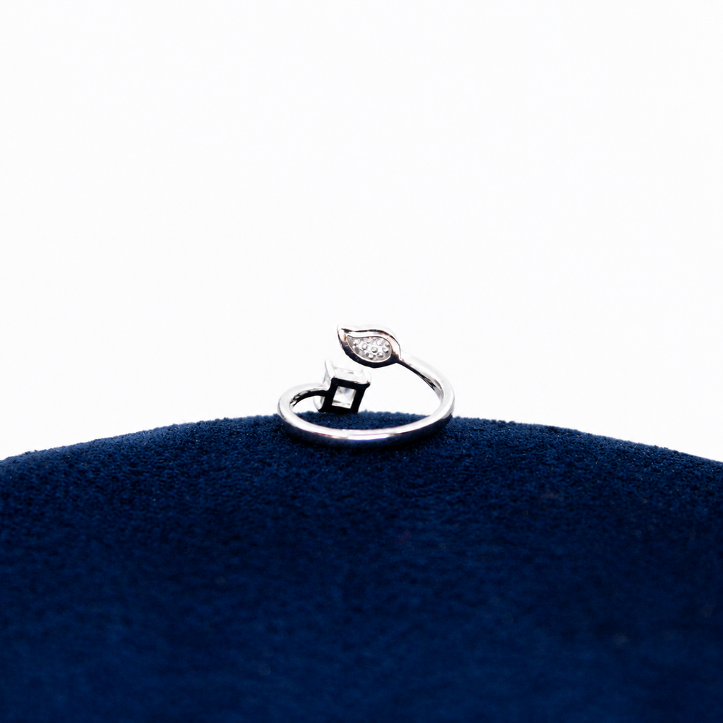 Aurelia Leaf & Stone Toe Ring