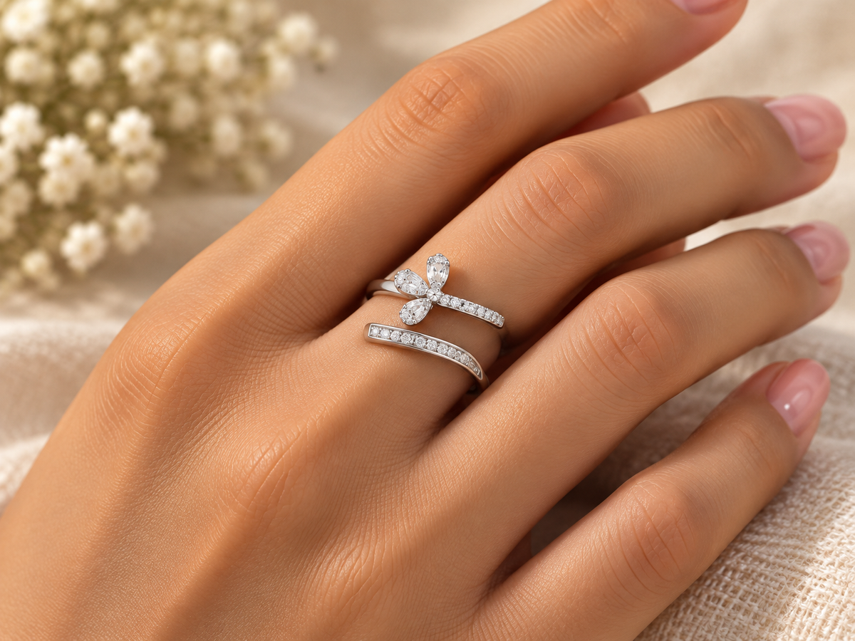 Silver Four-Petal Crystal Ring