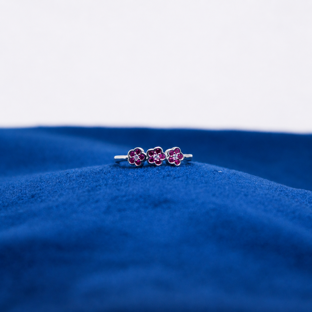 Silver Petal Grace Toe Ring