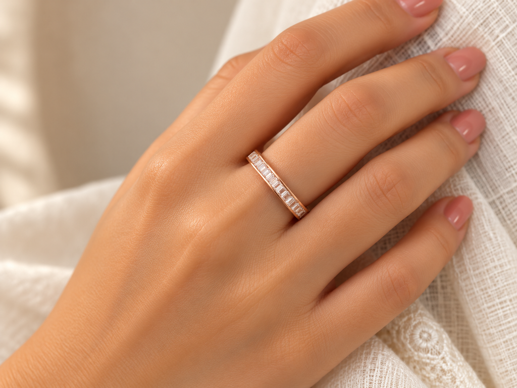 Rosé Baguette Luxe Band Ring