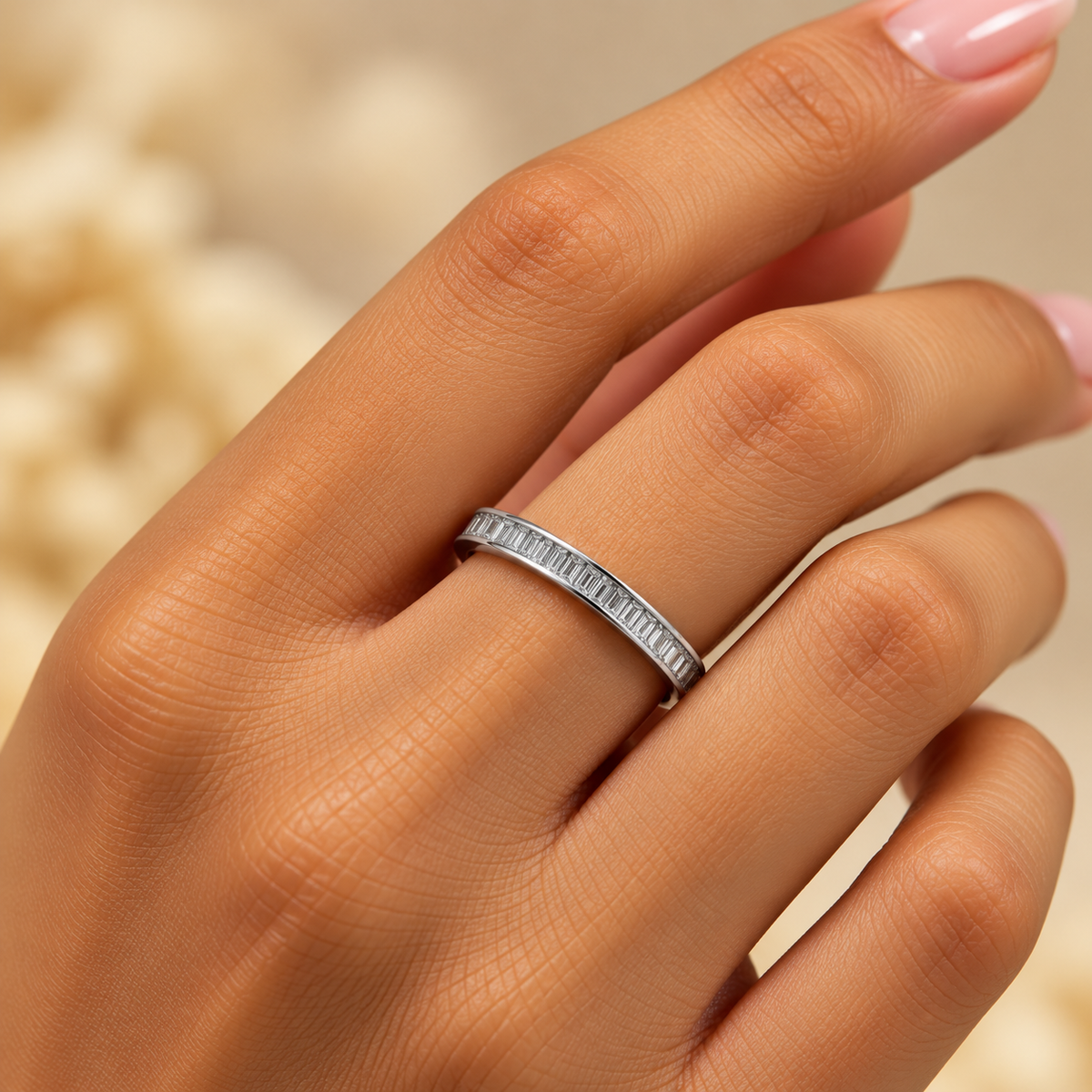 Silver Crystal Éternité Ring