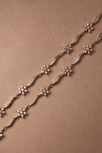 Silver Fiora Wavy Floral Anklet