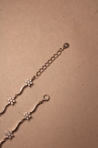 Silver Fiora Wavy Floral Anklet