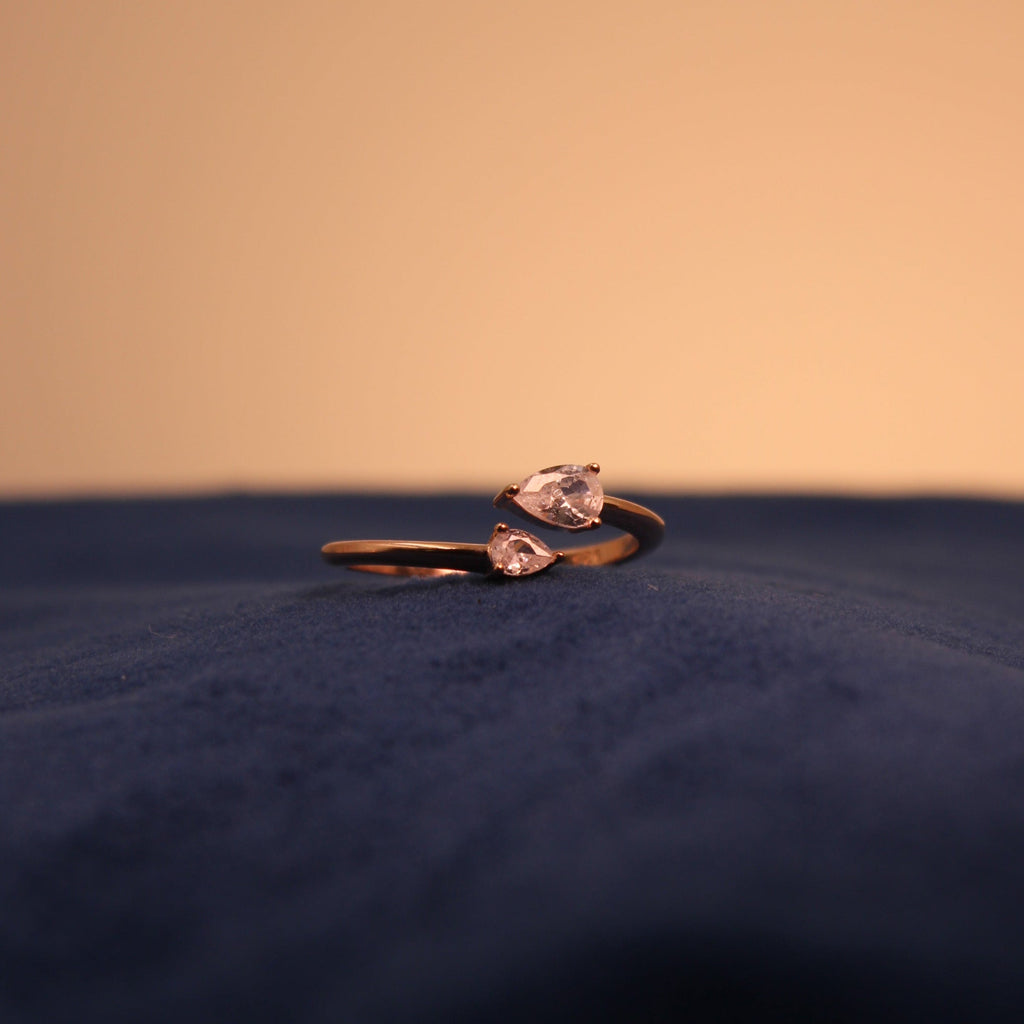 Rose Gold Éclat Teardrop Ring