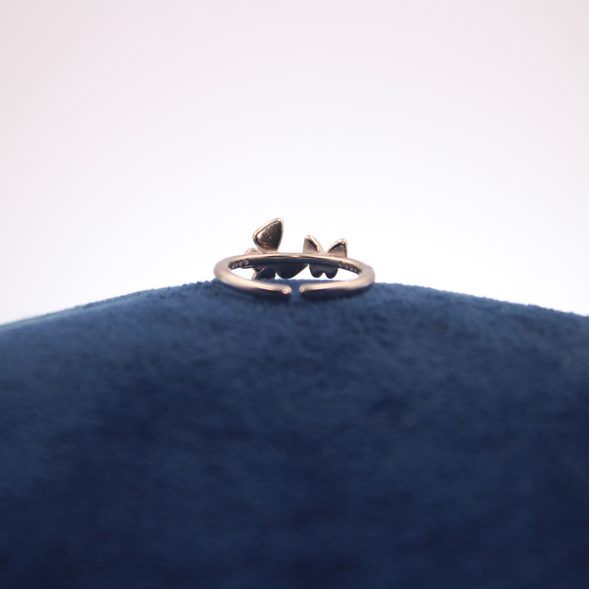 Silver Amethyst Flutter Toe Ring