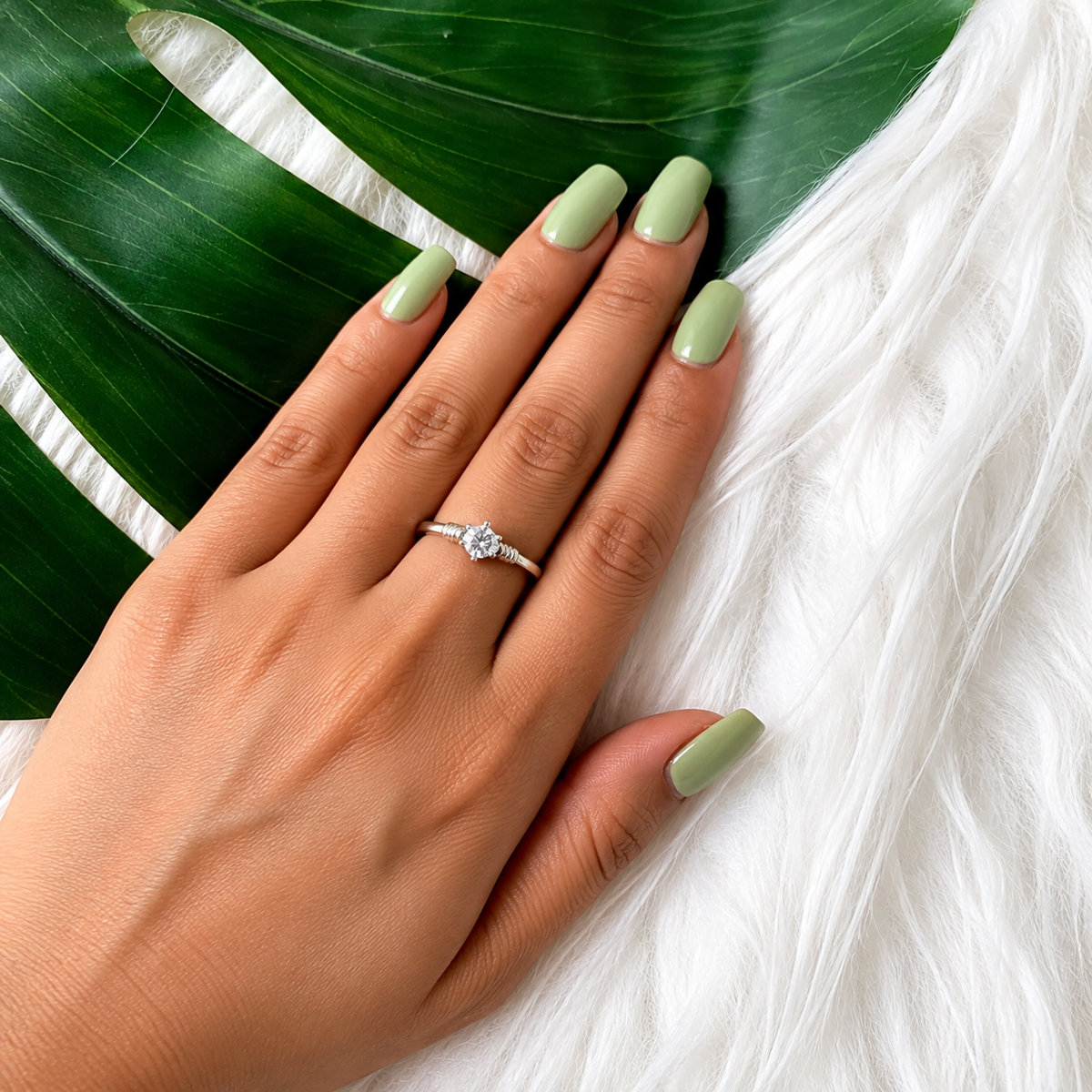 Silver Crystal Flowerlet Ring
