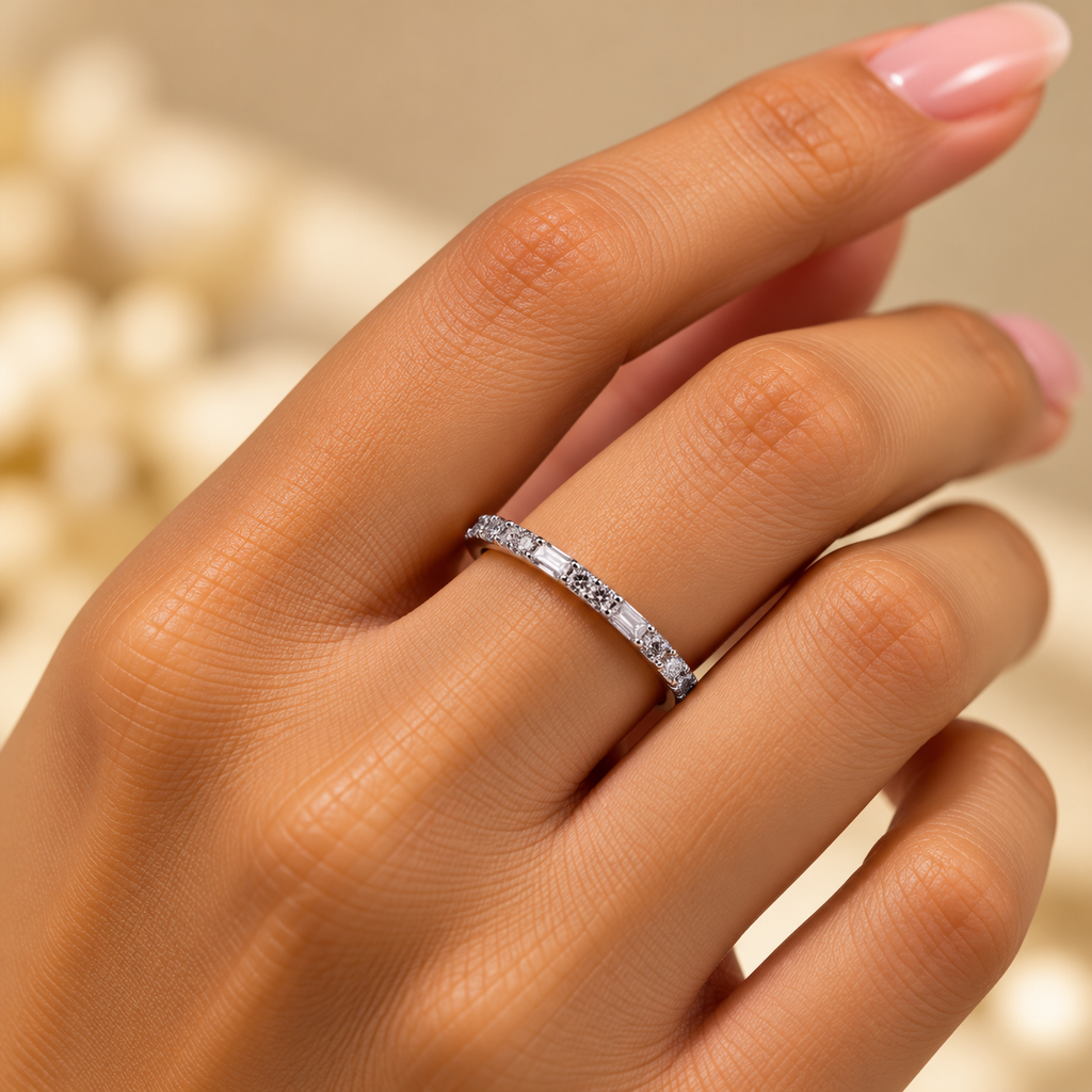 Silver Luminara Slim Ring